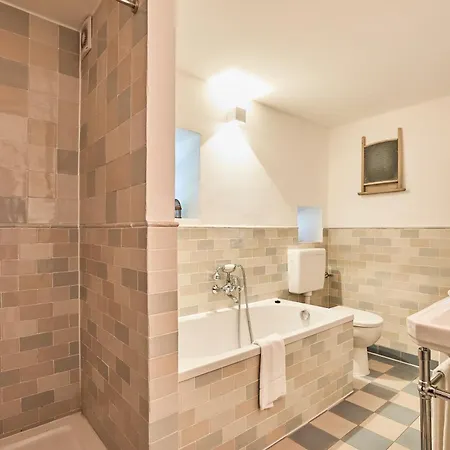 Apartament Altes Faehrhaus - Unnern, 170 Qm *